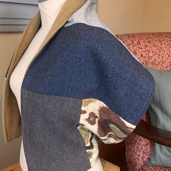 Handmade Reversible Scarf Vest Shawl – Upcycled Wool, Cashmere & Cotton Blend - Picture 5 of 7